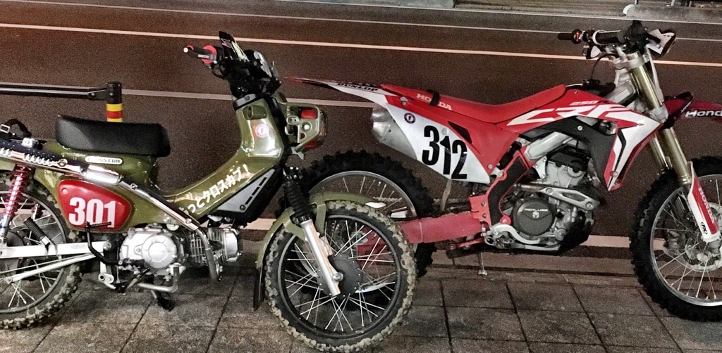 クロスカブ110 JA45 CRF250R