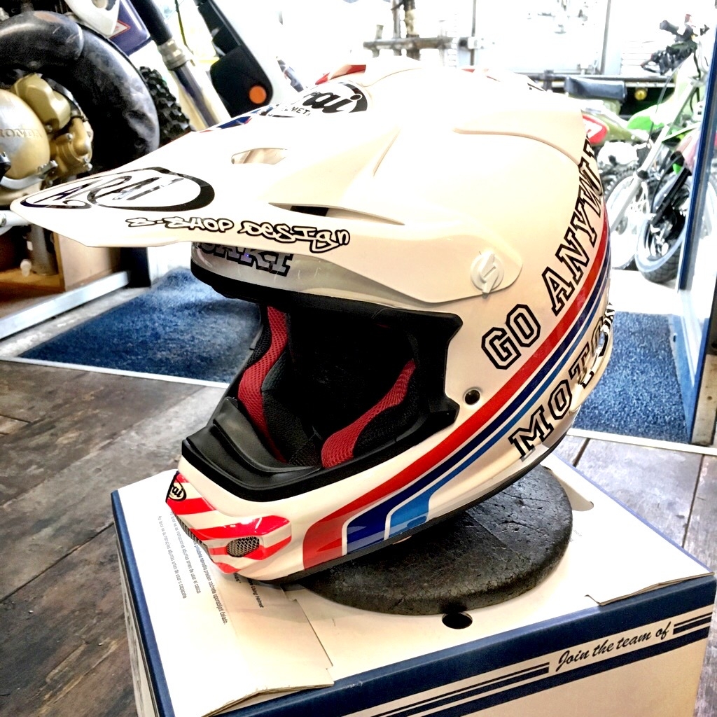 ARAI　V-CROSS4 オーダーペイント